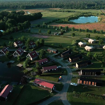 Tiny House Xxl Hotel Bant Екстериор снимка